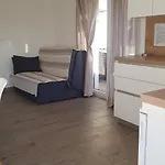 Nora Stinjan Appartement *