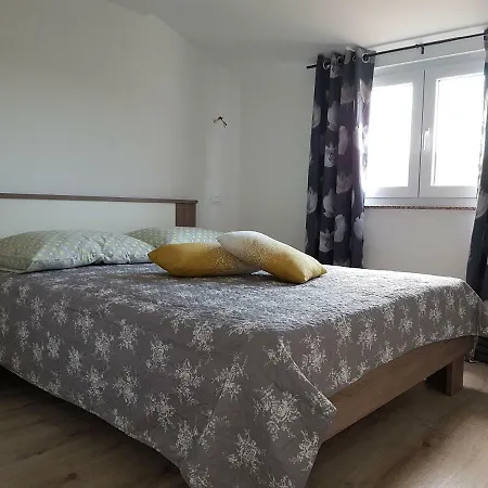 Apartment Nora Stinjan Pula