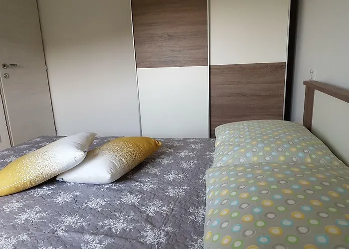 Appartement Nora Stinjan Pula