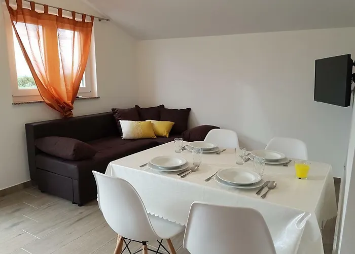 Nora Stinjan Appartement Pula