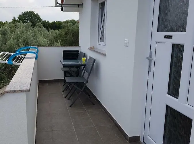 Appartement Nora Stinjan