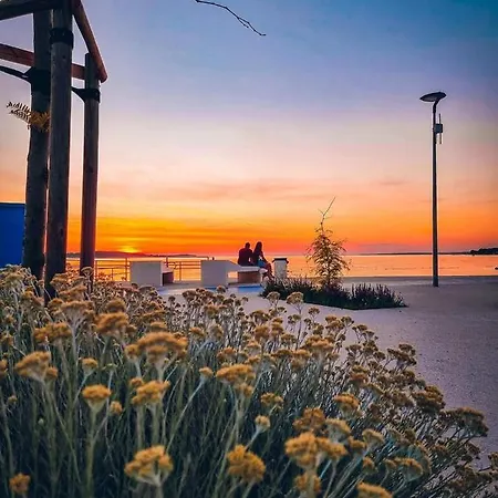 Nora Stinjan Appartement *