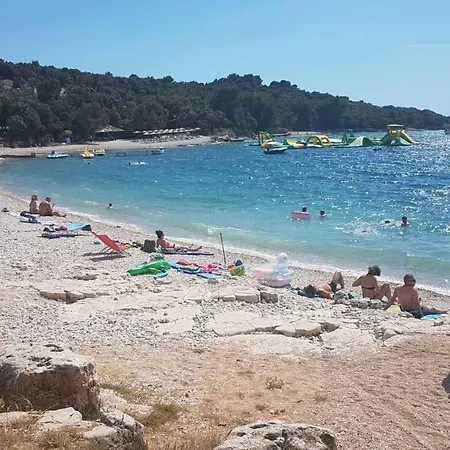 Lägenhet Nora Stinjan Pula