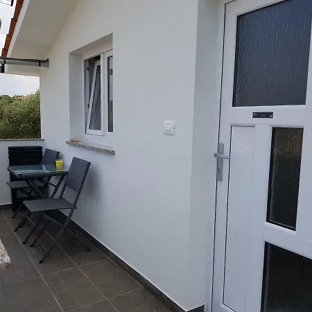 Appartement Nora Stinjan