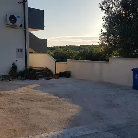 Apartmán Nora Stinjan *
