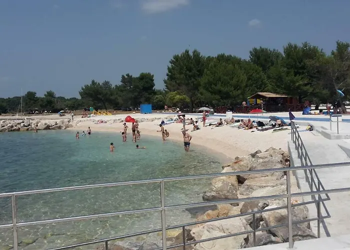 Apartment Nora Stinjan Pula