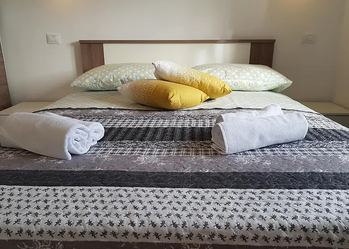 Apartment Nora Stinjan *