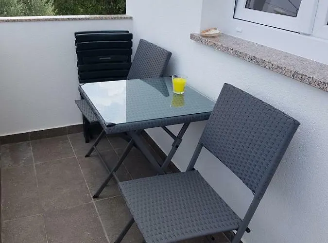 Apartment Nora Stinjan Pula